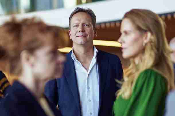 Vincent, consultant public administration, looks into the camera